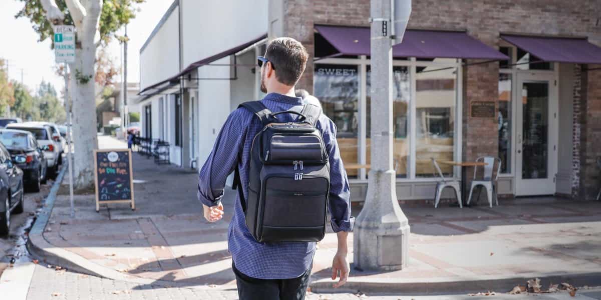 best slim laptop backpack 2019 hk for Men Women With its sleek styling Alpine Swiss 16 Laptop Backpack